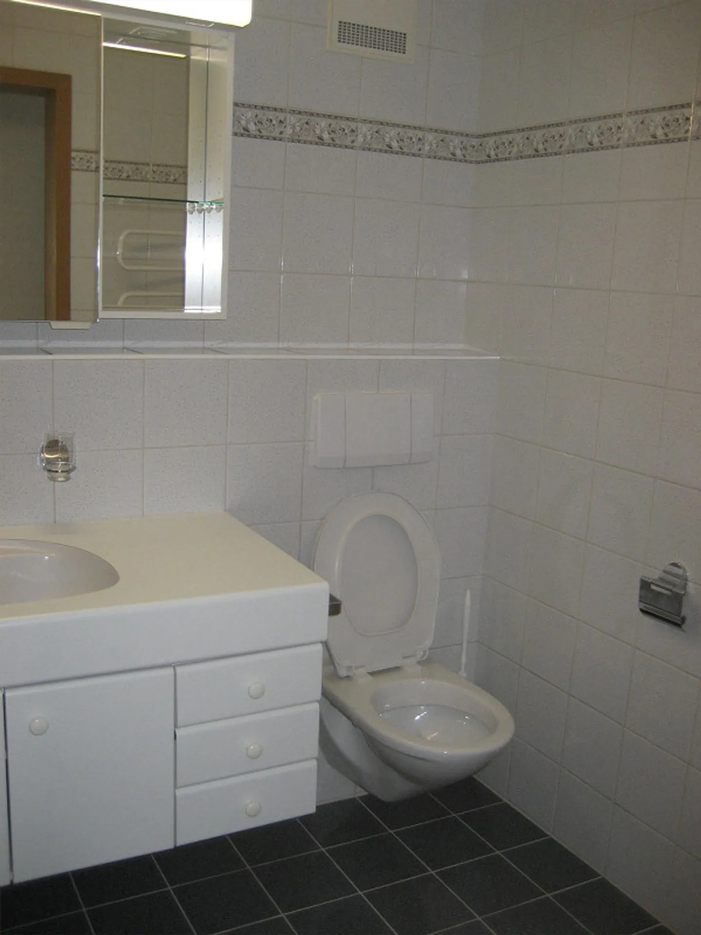 Moderne 3.5-Zimmer-Wohnung - Foto 7 von 8
