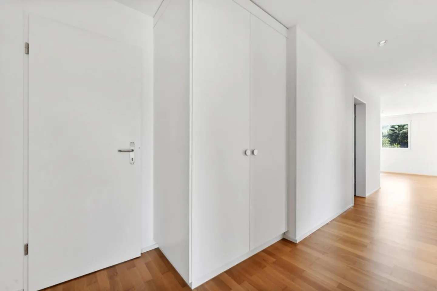 Attika-Wohnung mit sonniger Terrasse - Foto 5 von 9