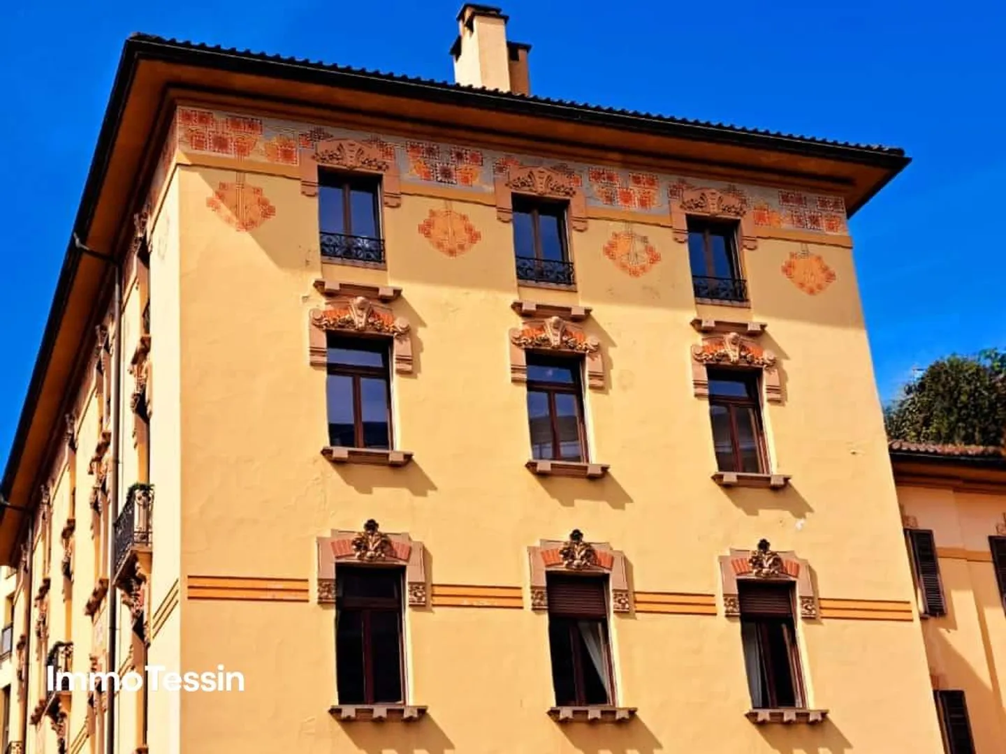 Luxurious & Stylish Penthouse in Prime Location Near the Famous... - Photo 2 of 13