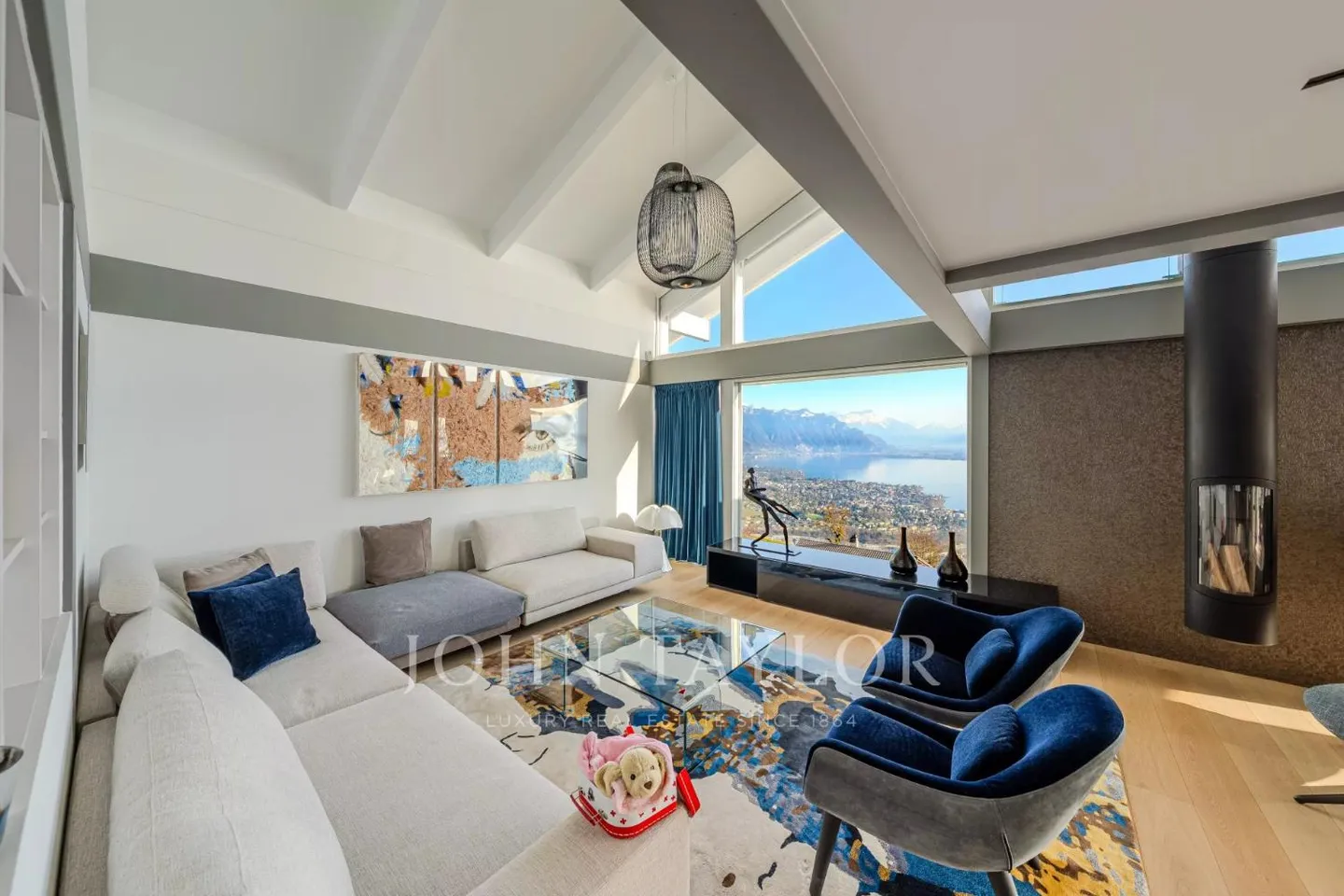 ESCLUSIVITÀ: Villa contemporanea con vista panoramica sul lago e sulle Alpi - Foto 4 di 13