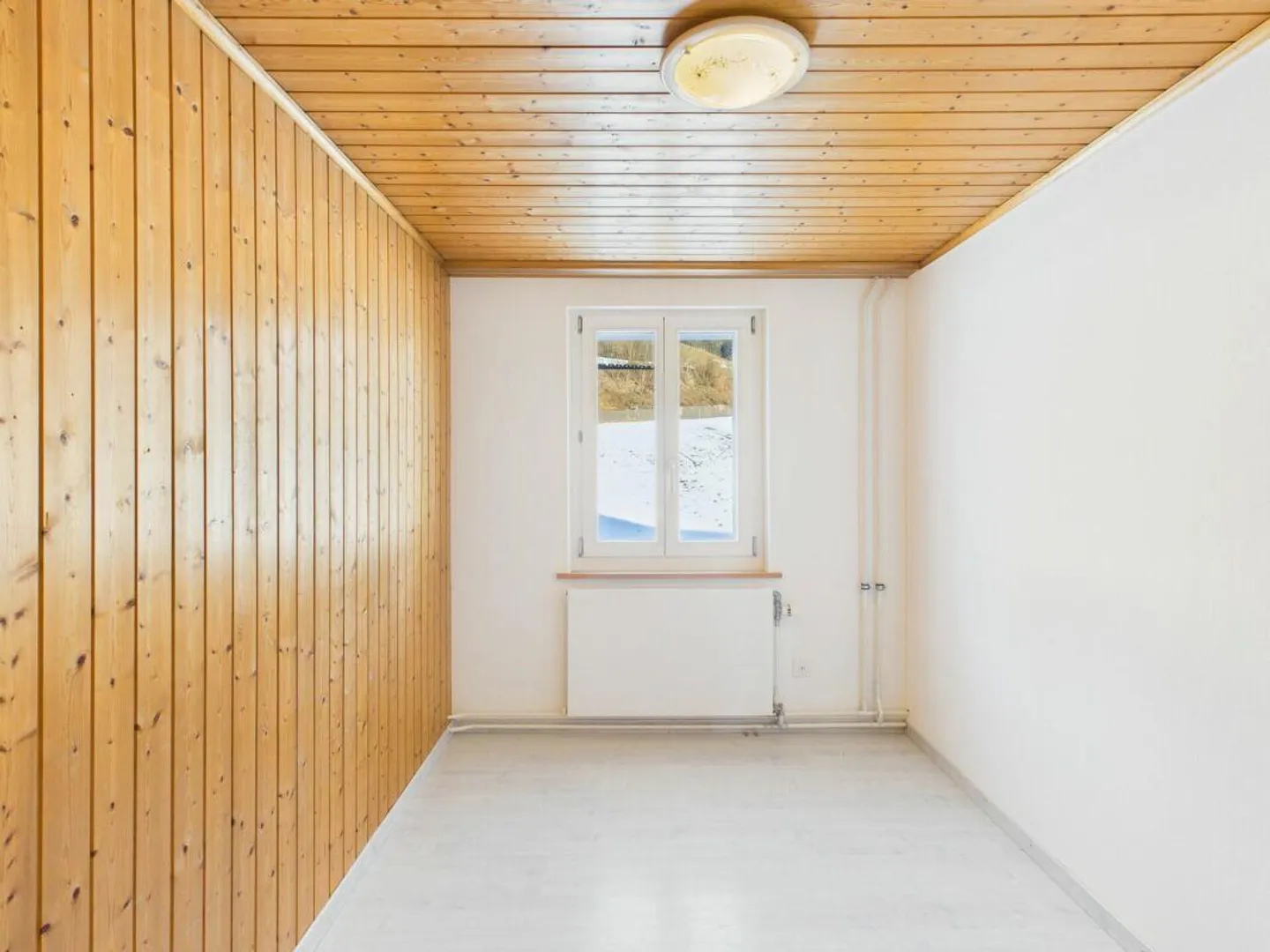 Top Apartment in the Green - Photo 7 of 9