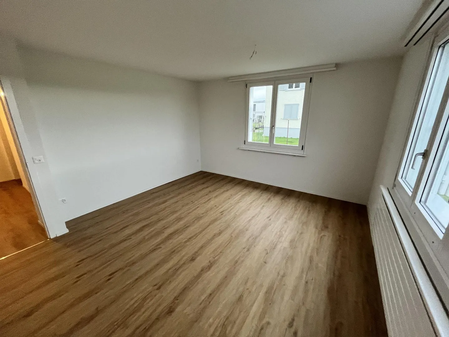 Renovated 2-room apartment on the ground floor - Photo 6 of 8