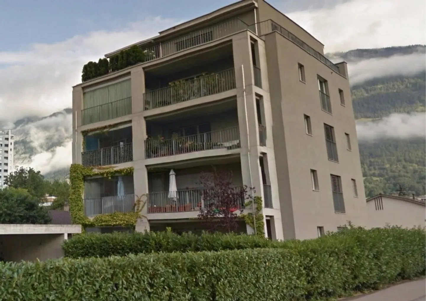 Parking space for rent at Scalettastrasse 71! - Photo 1 of 1