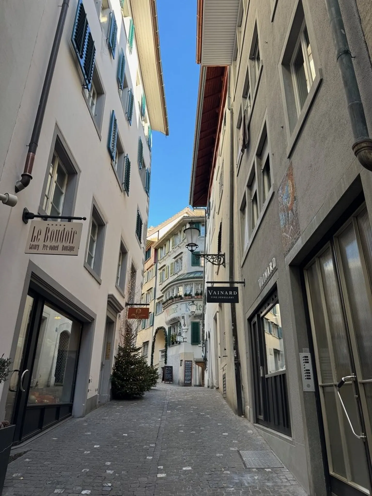 Frisch saniertes 1.5-Zimmer-Studio im Herzen von Zürich zu vermieten - Foto 1 von 6