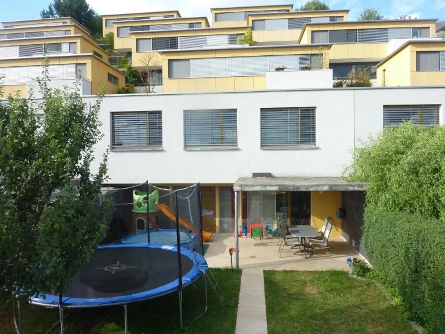 «4.5 Zimmer Reihenfamilienhaus» - Foto 1 von 5