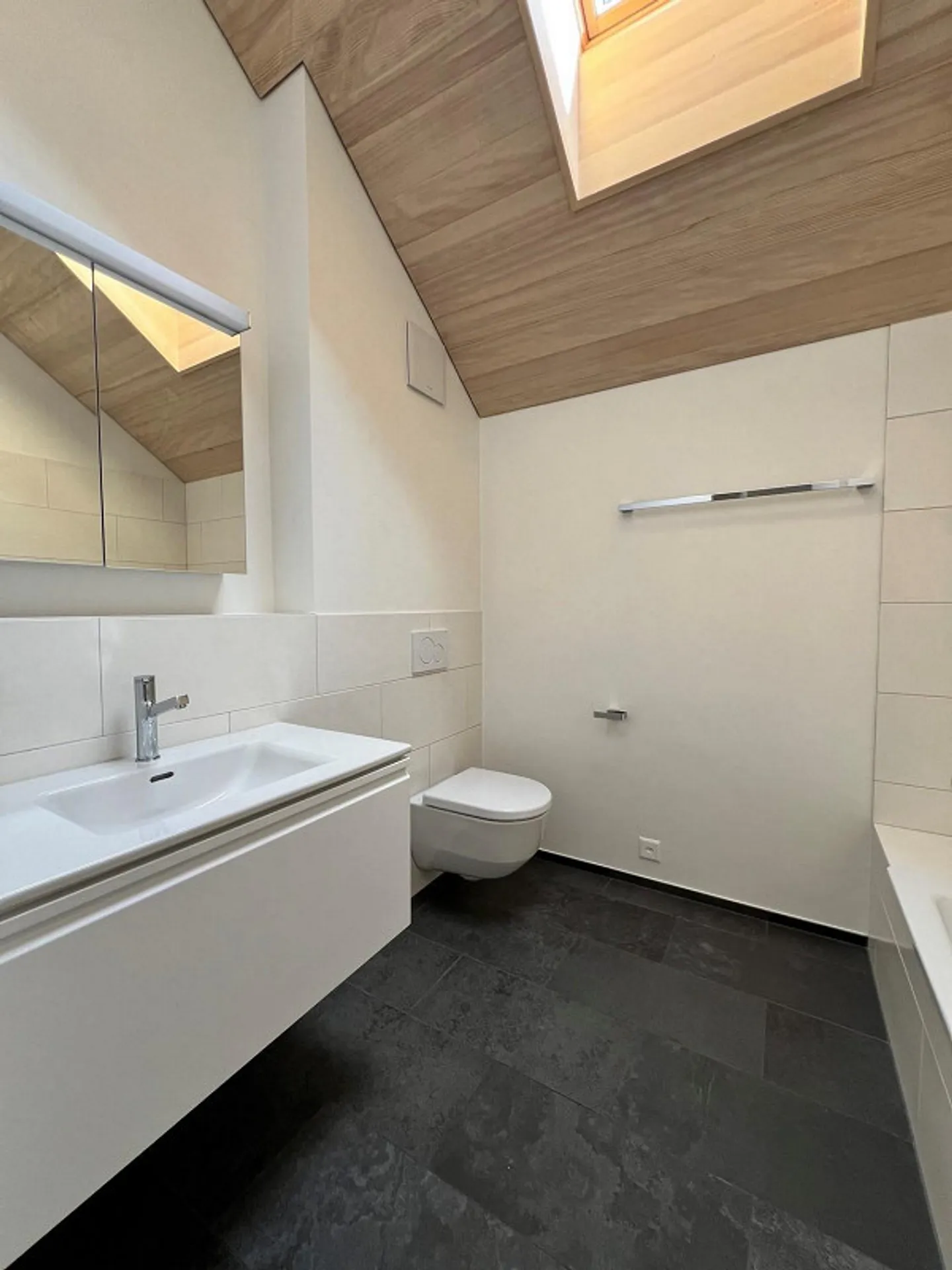 Charmante Wohnung in Zollikerberg - Foto 3 von 5