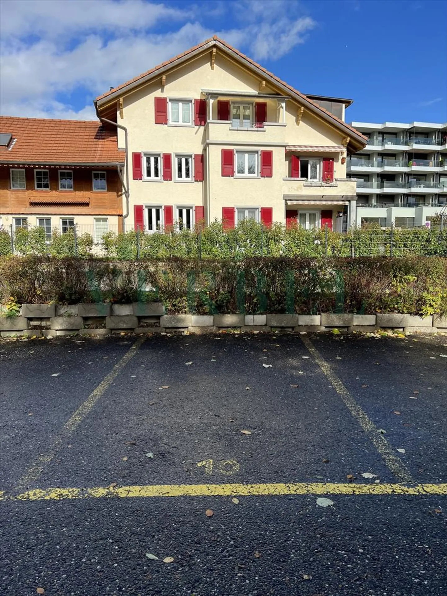 Outdoor parking spaces - for sale - Photo 3 of 5