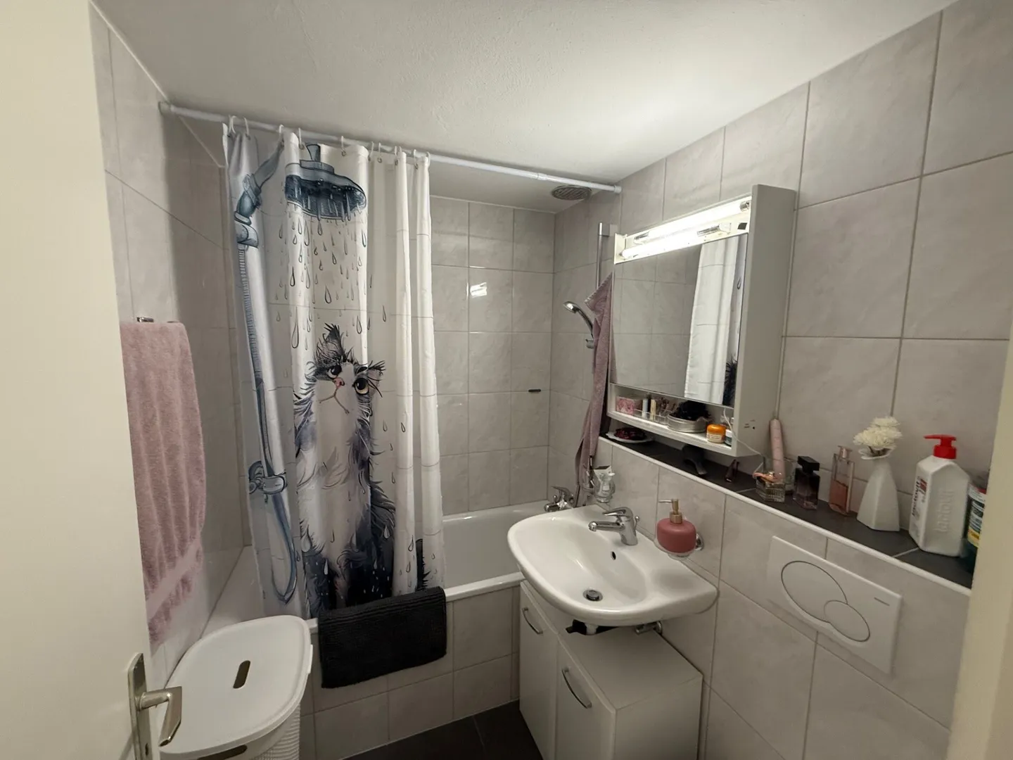 1 Room Apartment with Patio - Photo 4 of 12