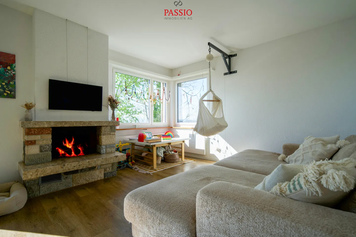 Well-maintained 5.5-room single-family house with unobstructed view of the Alps - Photo 6 of 27