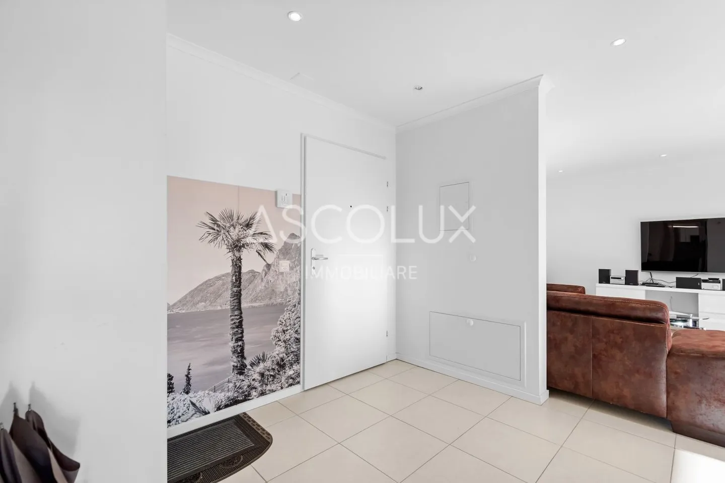 Appartamento 3.5 locali con ampia terrazza e vista aperta - possibile come appartamento di vacanza | FERIENWohnung mit 3.5 Zimmern, großer Terrasse und freier Aussicht - Photo 11 sur 13