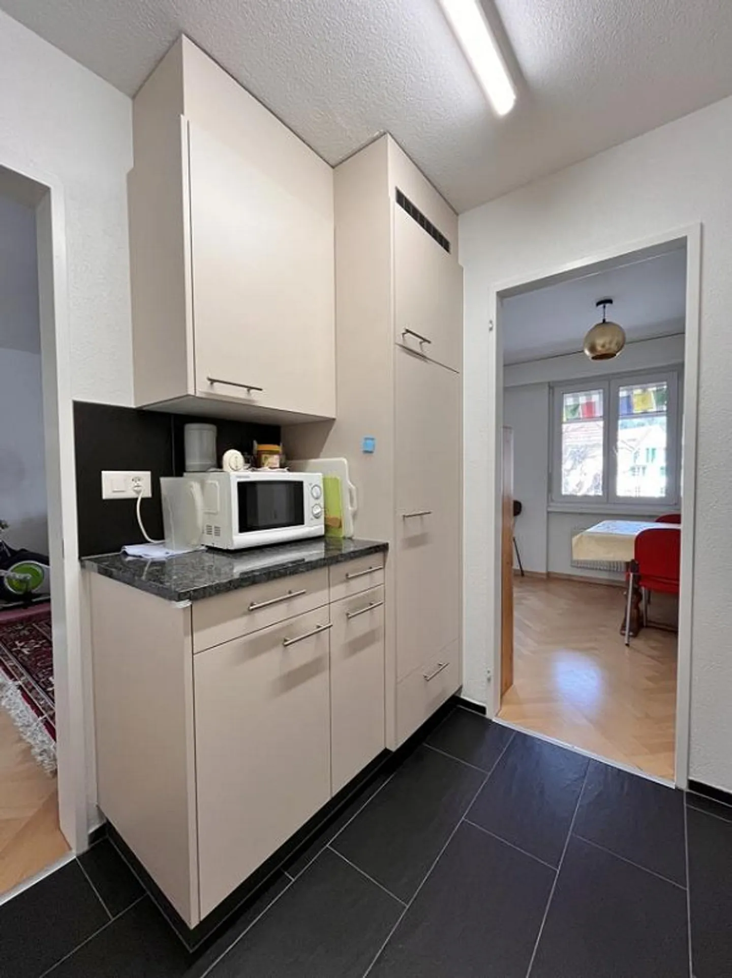 Appartement 3,5 pièces bien entretenu dans un emplacement central - Photo 5 sur 13