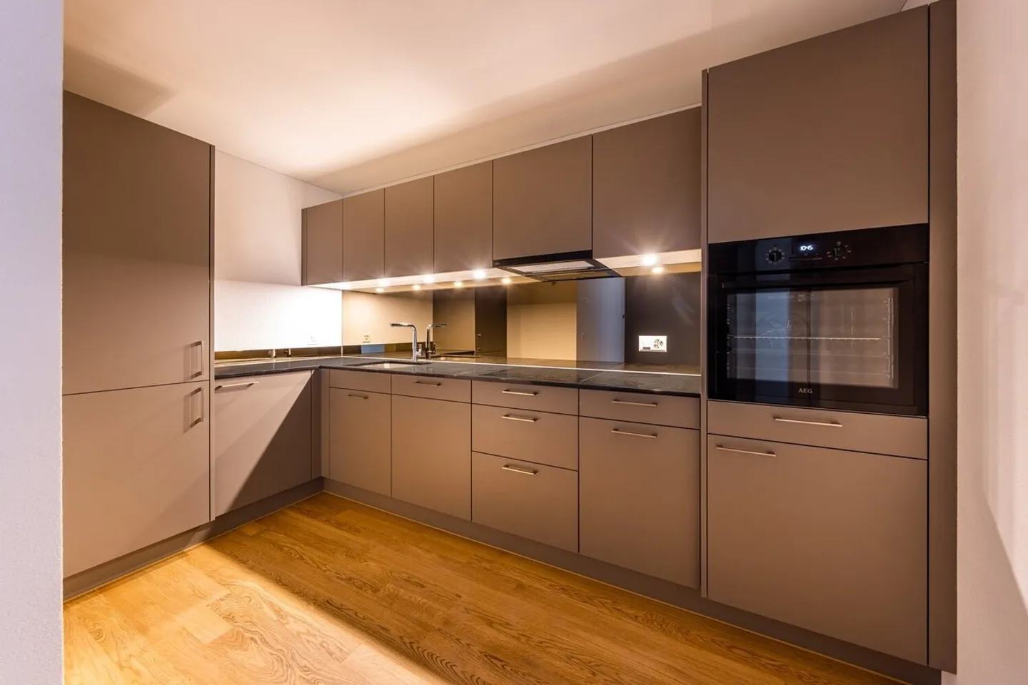 Biel appelle! Votre appartement moderne de 2½ pièces à partir du 01.03.2026 - Photo 3 sur 7