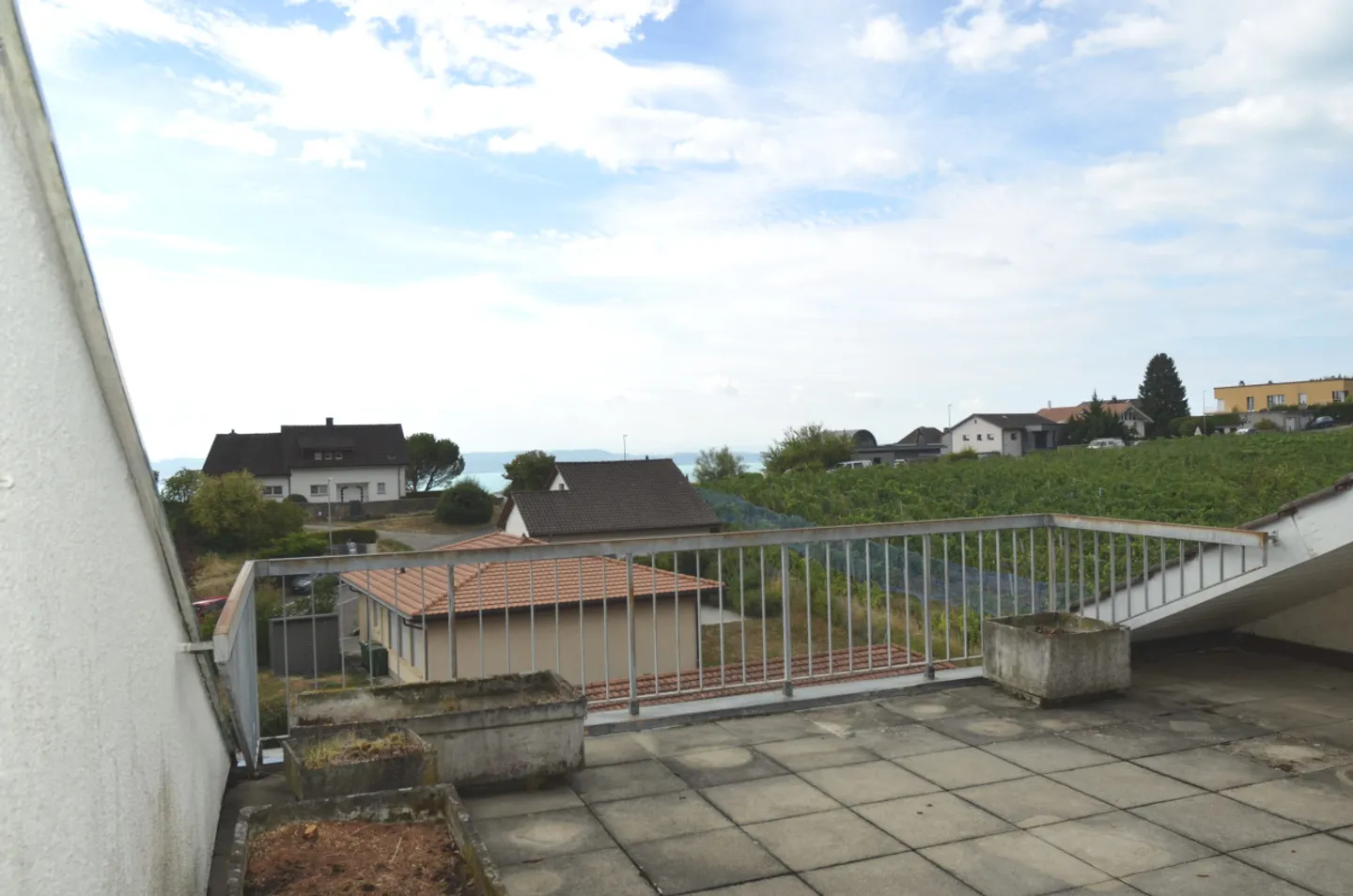 Hauterive - Penthouse apartment with a view of the lake and the Alps. - Photo 11 of 13