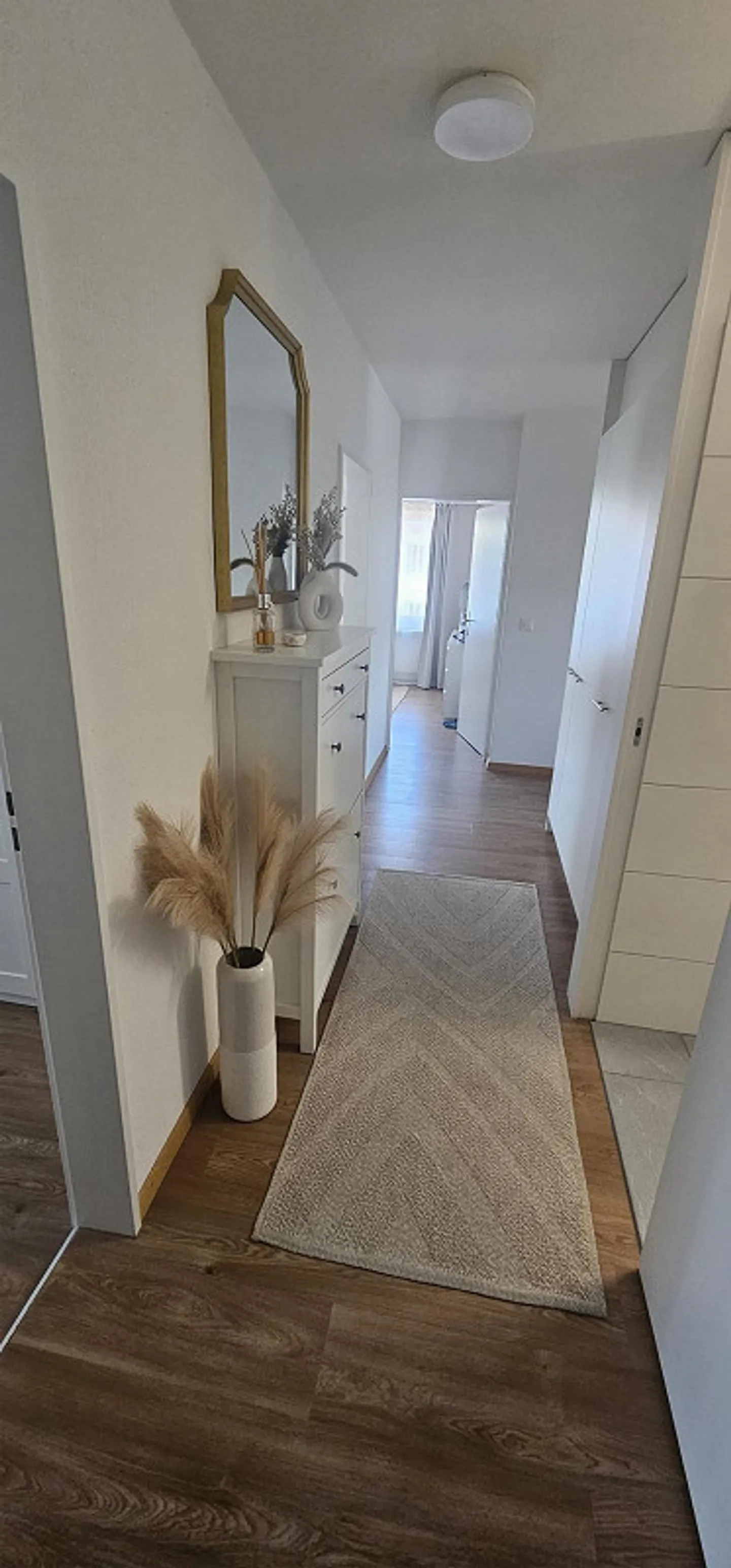 Helle 4.5-Zimmer-Wohnung in Muri - Foto 1 von 17