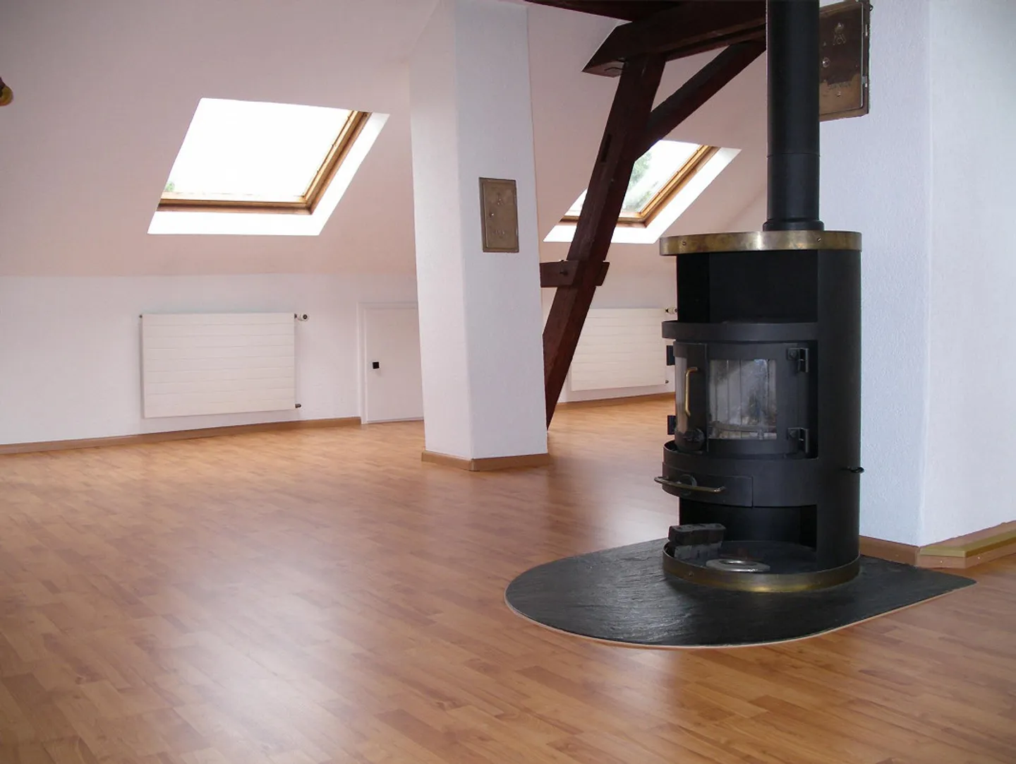 Appartement en duplex 5 1/2 pièces à Gundeli dans une maison Art Nouveau - Photo 2 sur 15