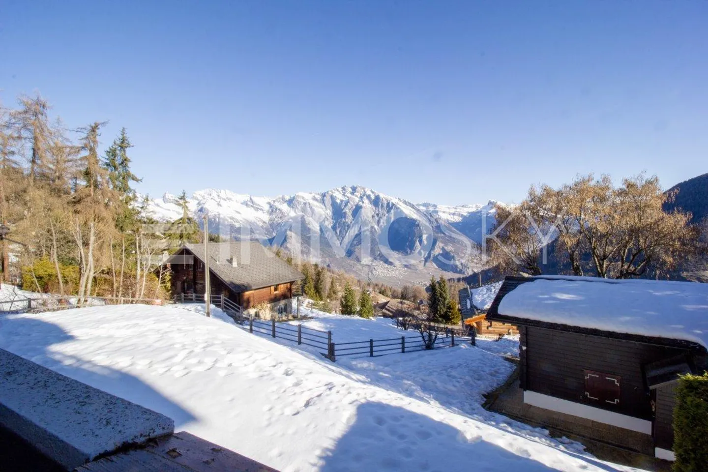Troppo tardi, già venduto!!!! 2,5 camere in vendita a La Tzoumaz - Foto 1 di 5