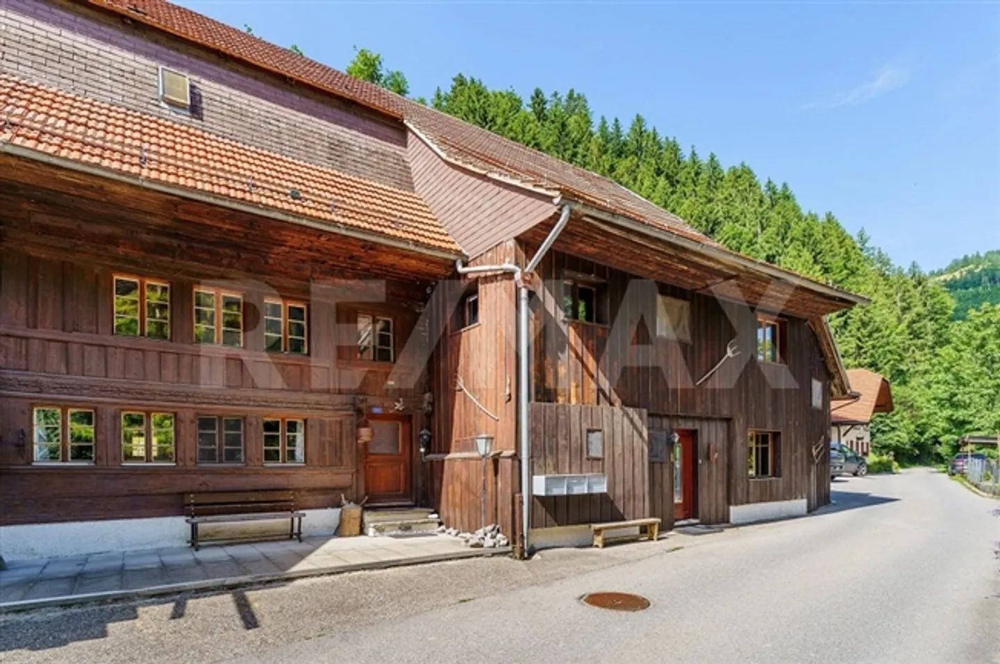 Ferme avec 2 appartements et un énorme potentiel - Photo 10 sur 13