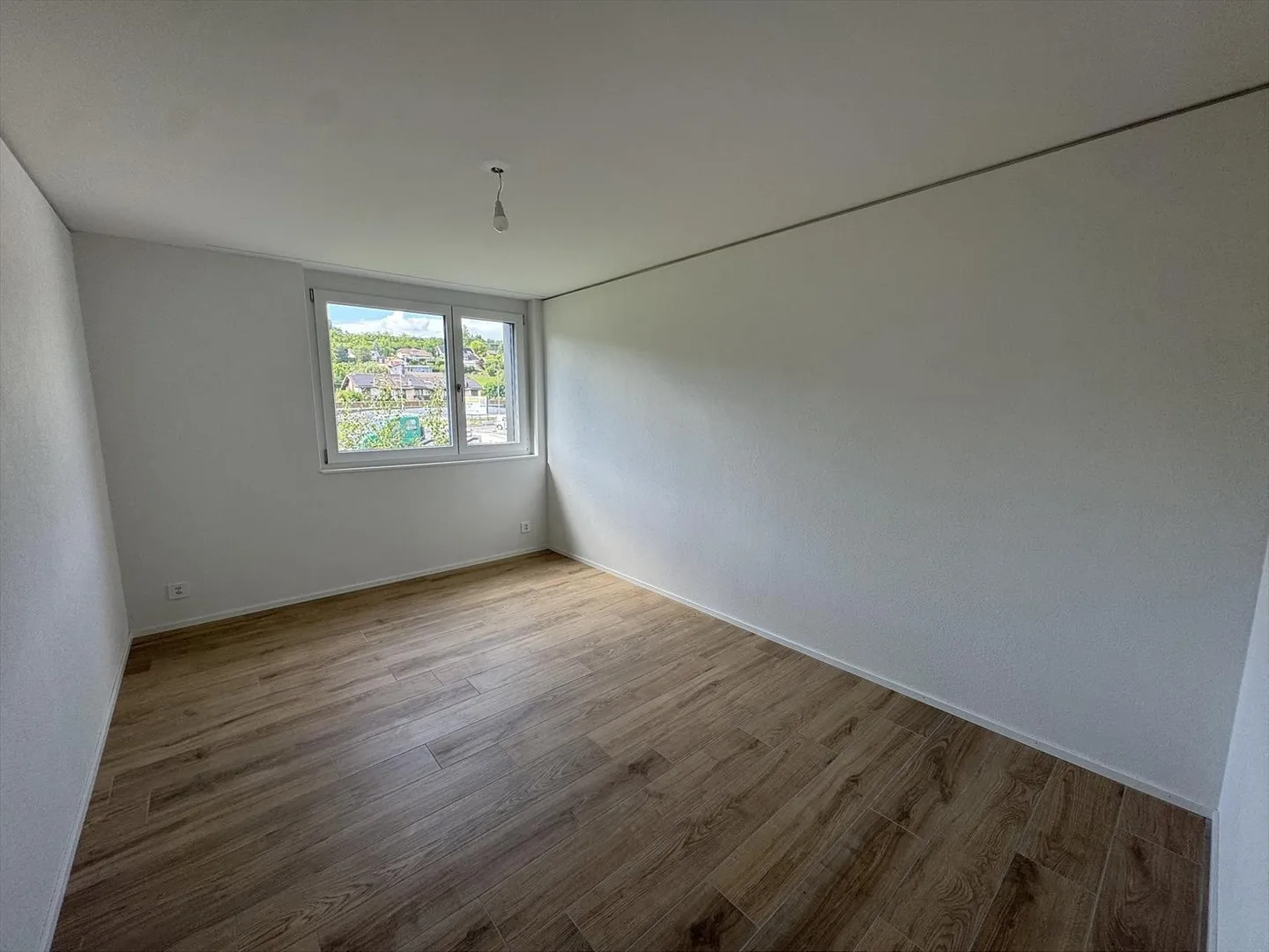 05711 - Apartment 4½ Rooms - IMP. CHAMP-RIOND 7 - MATRAN - Photo 4 of 13
