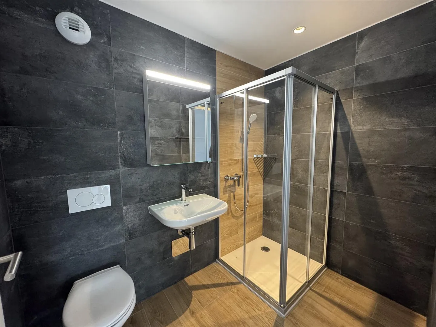 05711 - Apartment 4½ Rooms - IMP. CHAMP-RIOND 7 - MATRAN - Photo 10 of 13
