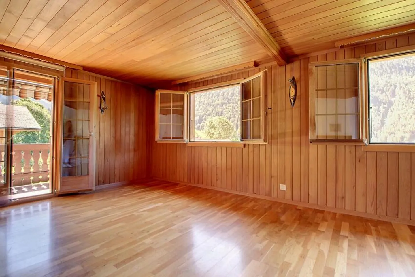 Zu vermieten in Rossinière Charmante Duplexwohnung mit 6,5 Zimmern - Foto 3 von 6