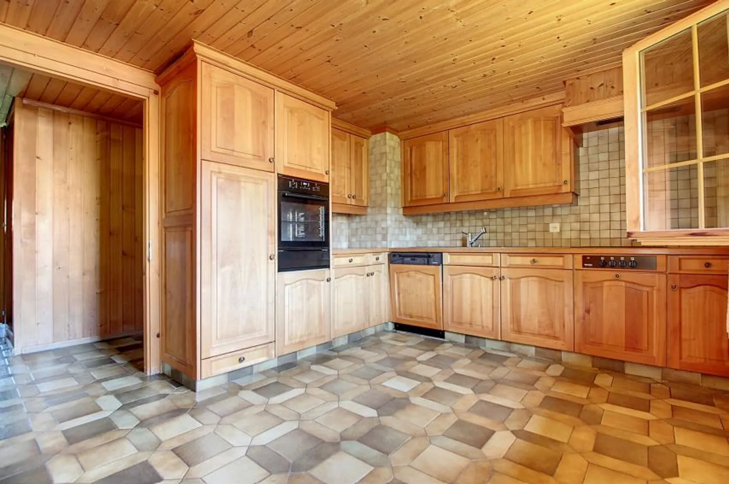 Zu vermieten in Rossinière Charmante Duplexwohnung mit 6,5 Zimmern - Foto 4 von 6