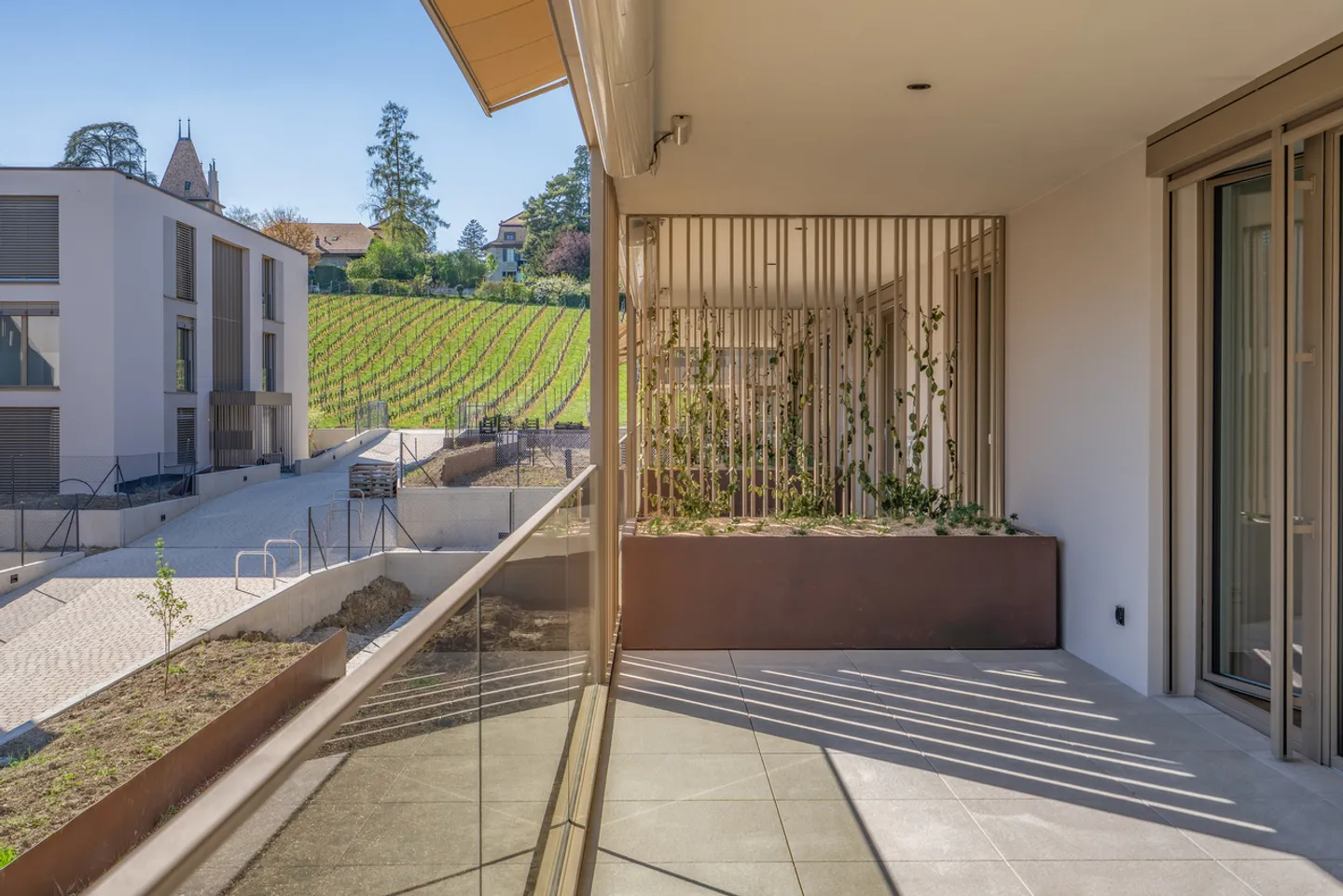 4,5 pièces neuf avec un grand balcon - Photo 1 sur 8