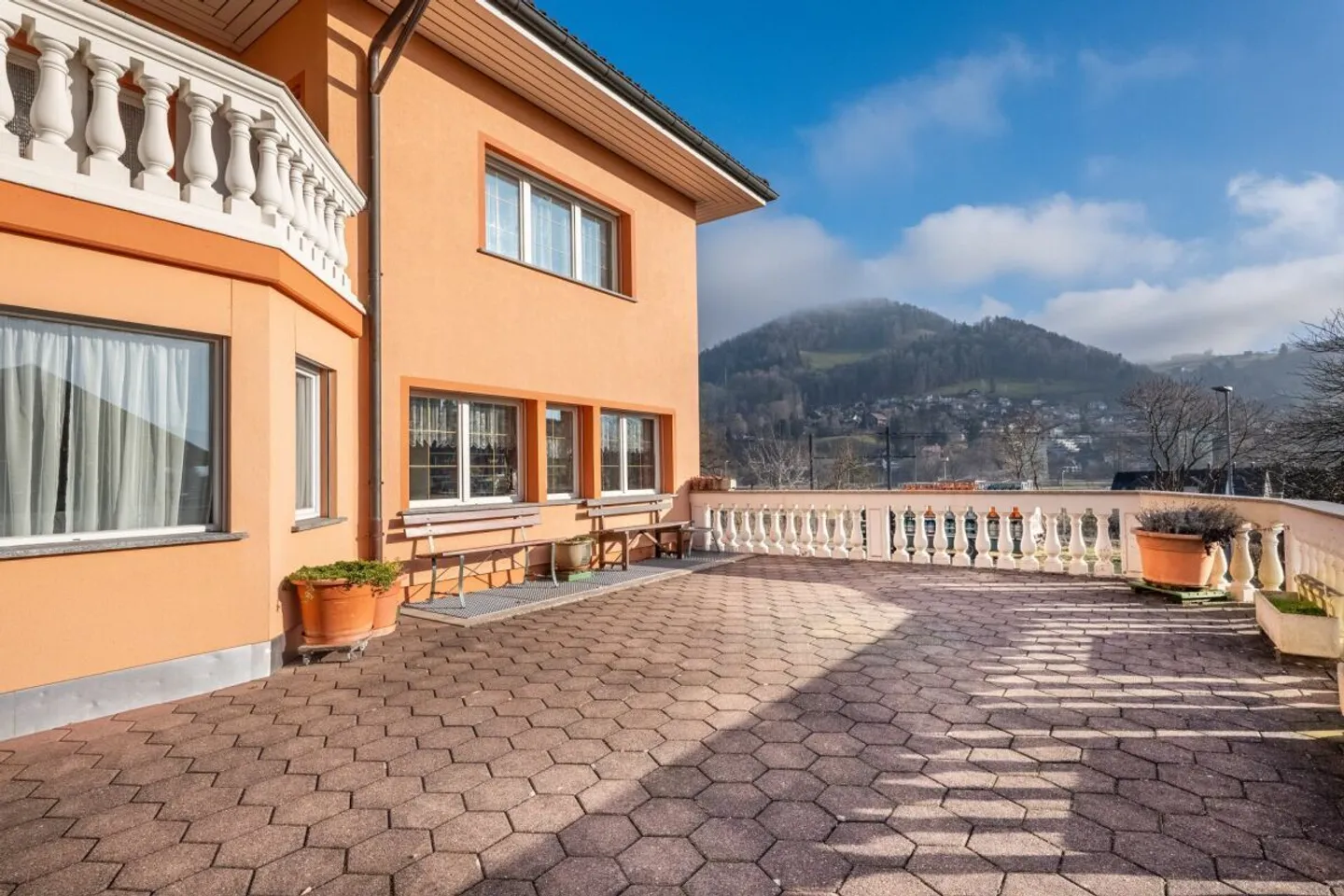 Casa plurifamiliare con molteplici possibilità di costruzione e utilizzo - Foto 5 di 11
