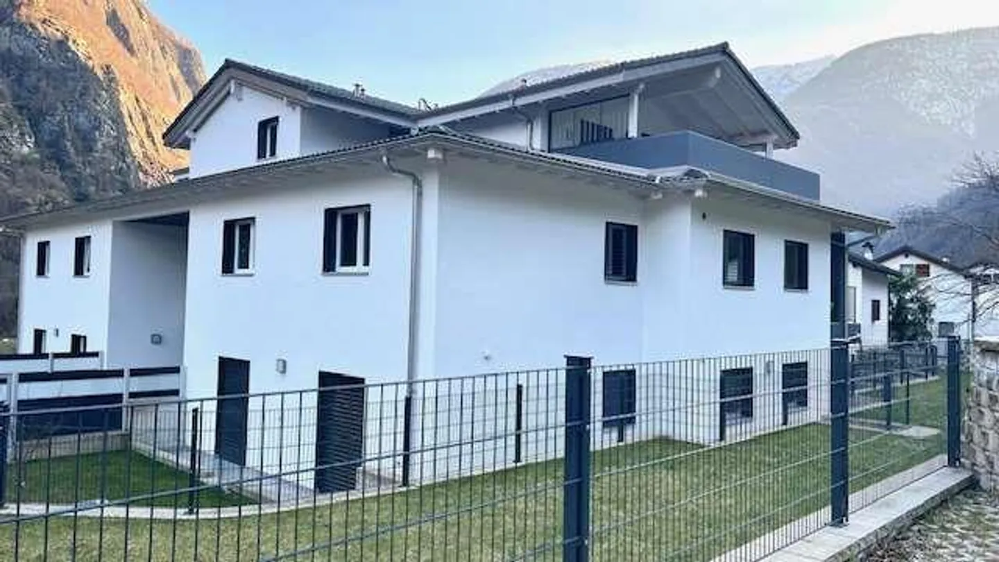 Appartamento 3,5 locali con giardino - Foto 1 di 13
