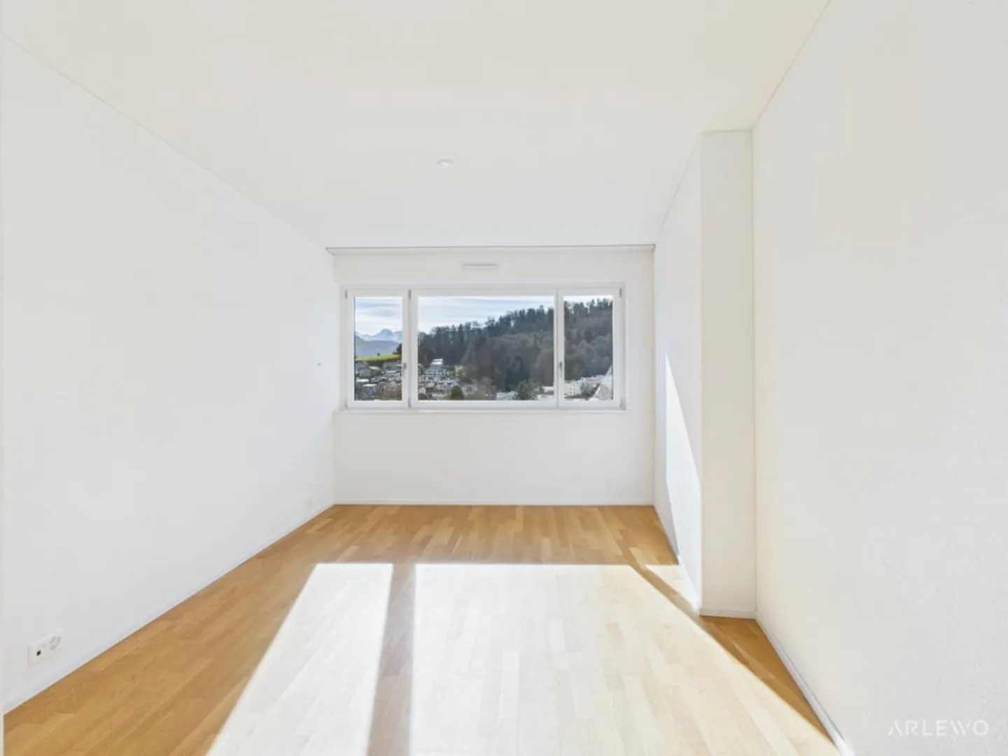 Modernes Wohnen über den Dächern - 11 Etage mit See- und Bergblick - Photo 7 sur 12