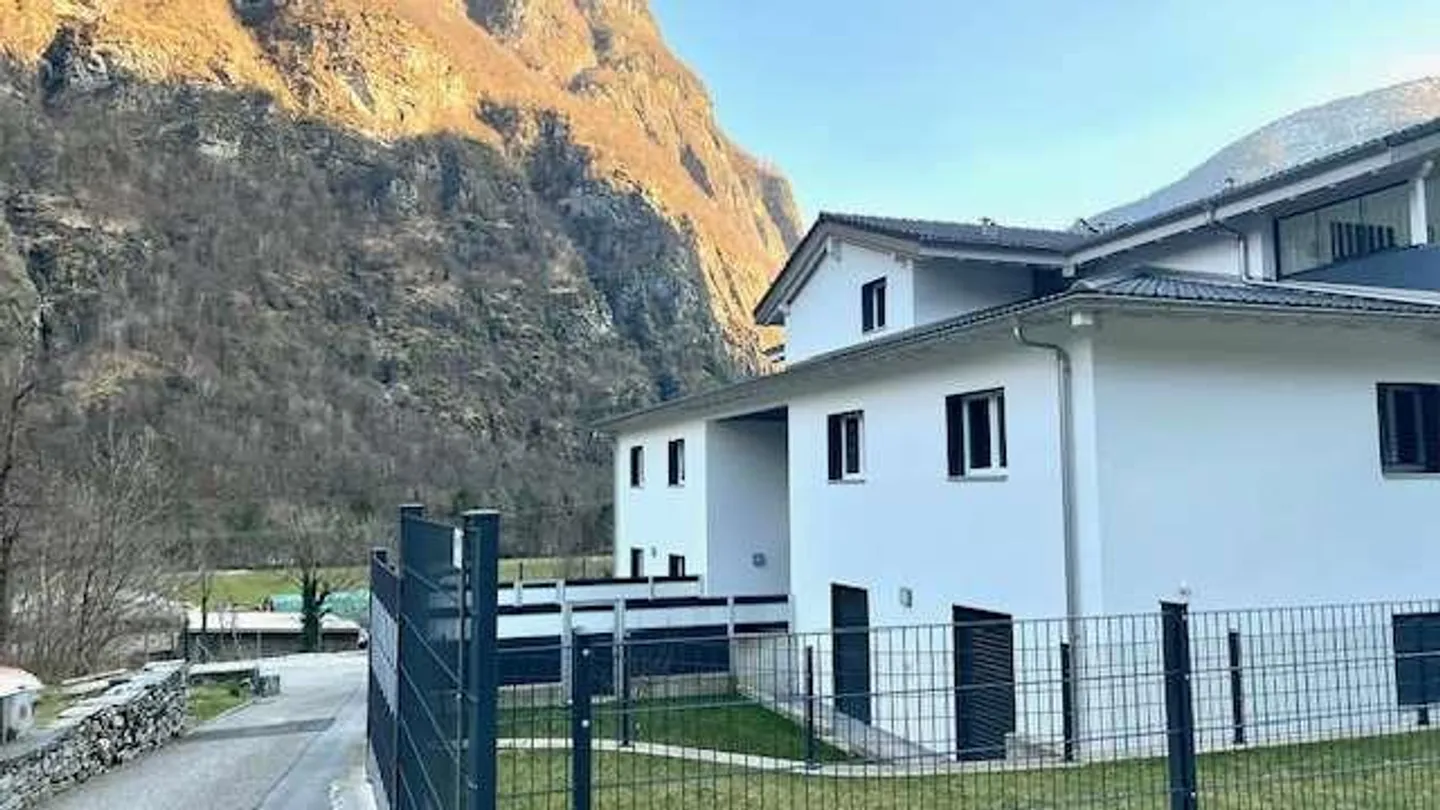Appartamento 3,5 locali con giardino - Foto 2 di 13