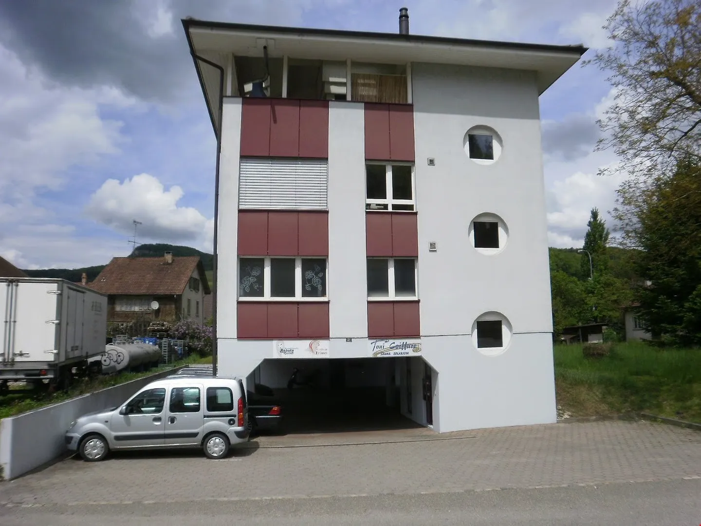 Bright 5.5-room office/practice premises - in Sissach BL - Photo 2 of 16