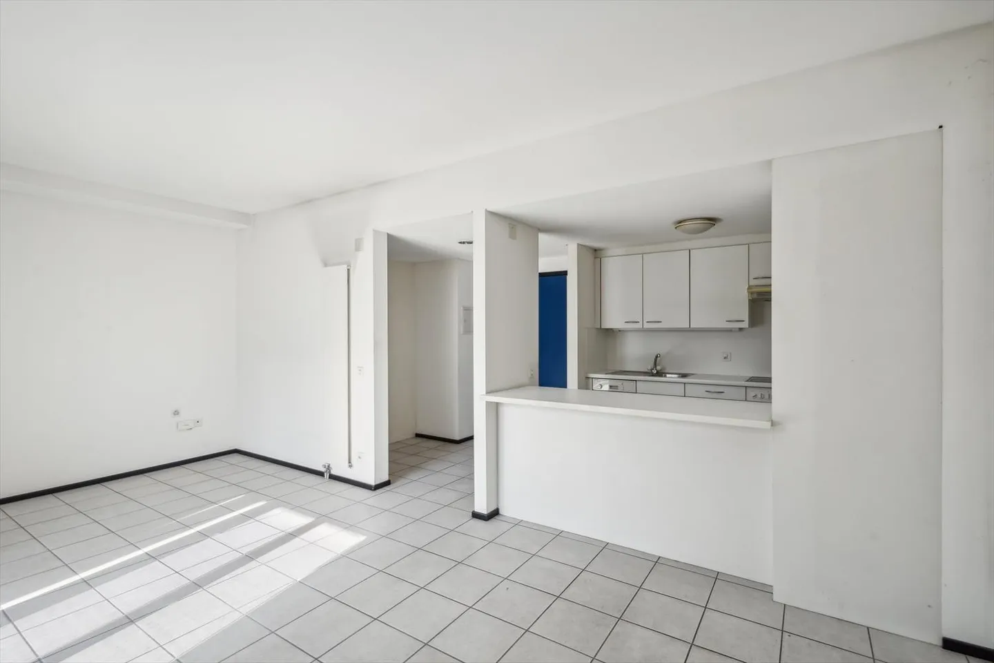 2.5 Room Apartment - Photo 5 of 10