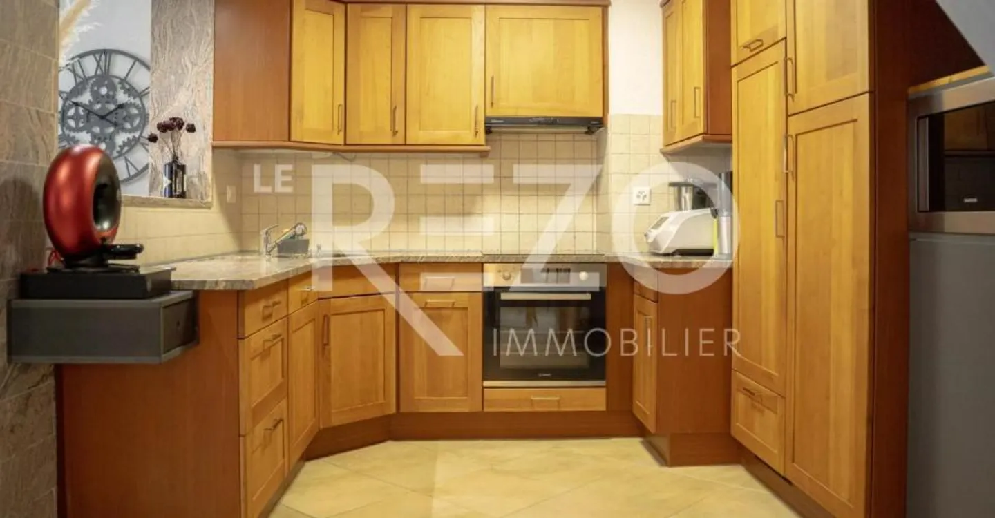 Casa di villaggio ristrutturata nel cuore di Chalais, VS - Foto 3 di 11