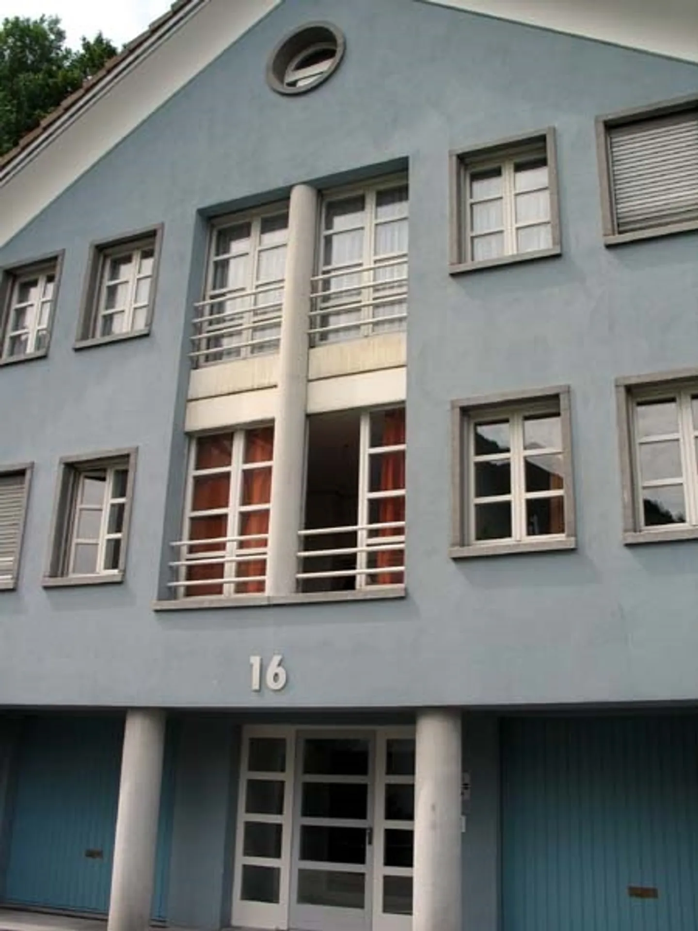 Apartment in a central location with a beautiful view of the city - Photo 2 of 3