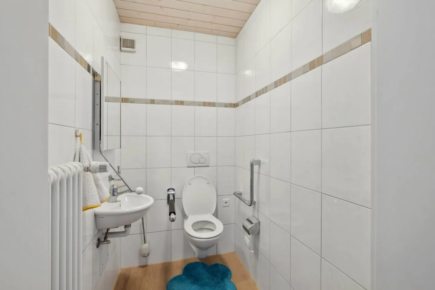 Magnifica casa su tre livelli nel cuore di Tavannes - Foto 10 di 13