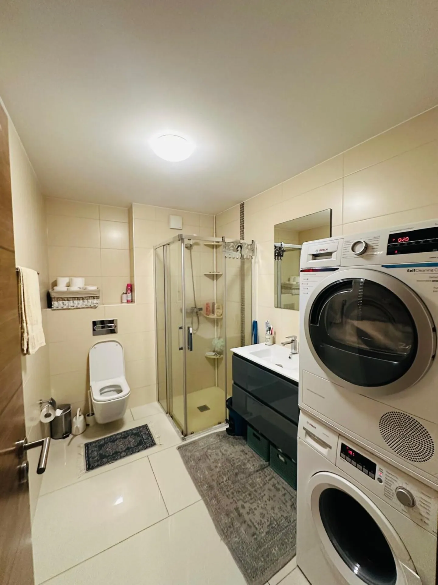 Charmante 4,5 Zimmer in einer ruhigen Umgebung - Foto 3 von 8