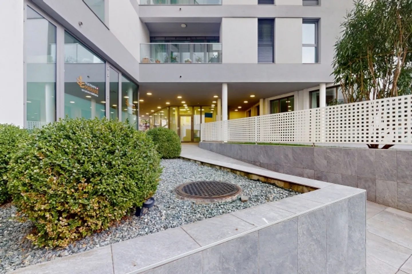 Elegant Apartment in Lugano - Photo 3 of 9