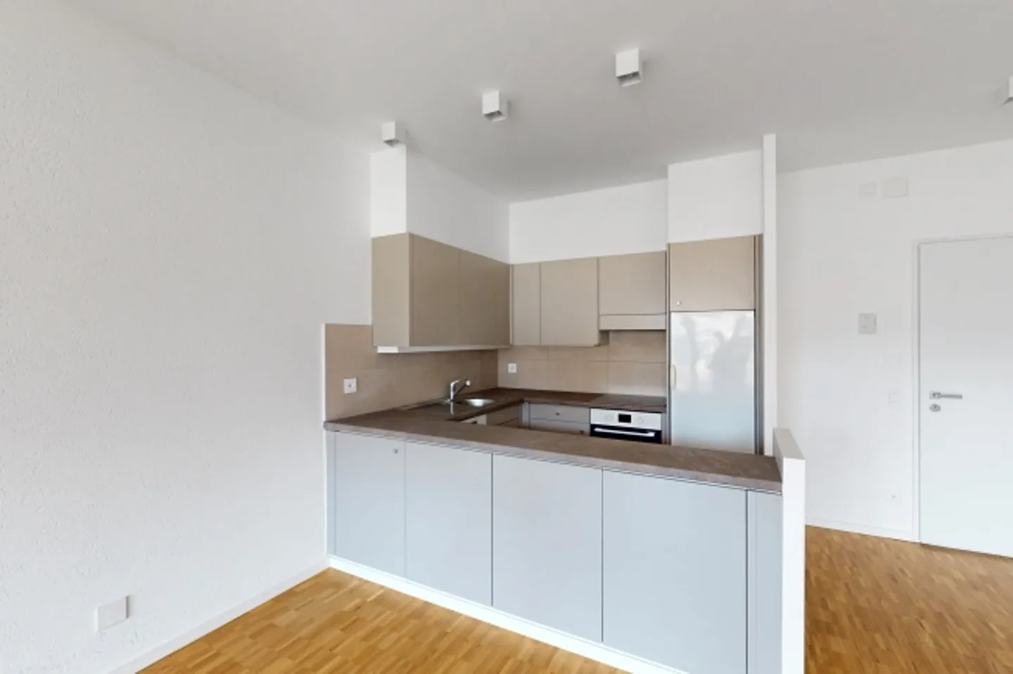 Elegant Apartment in Lugano - Photo 6 of 9