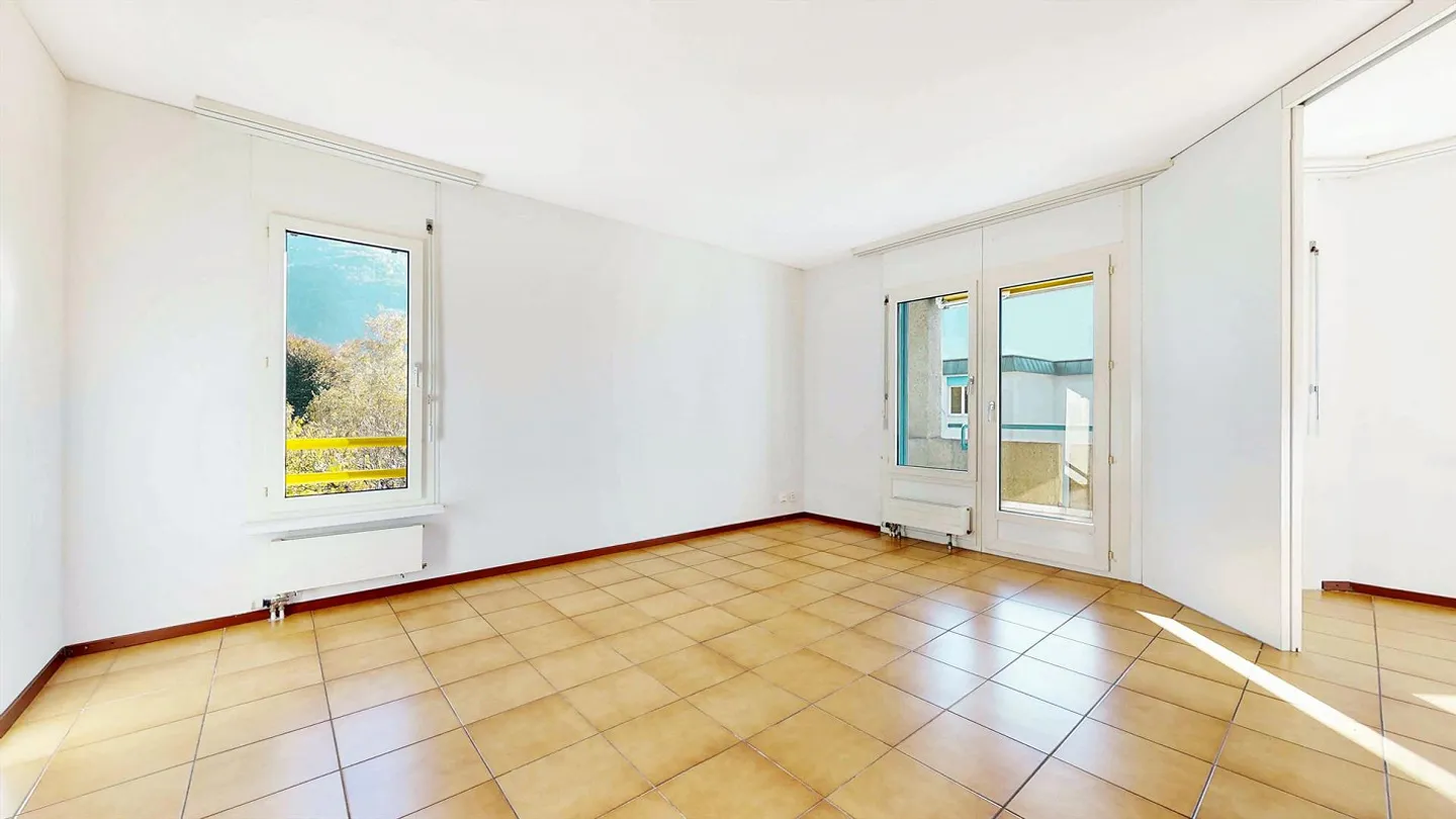 Spacious and bright 4.5-room apartment for rent in Bellinzona - Photo 7 of 8
