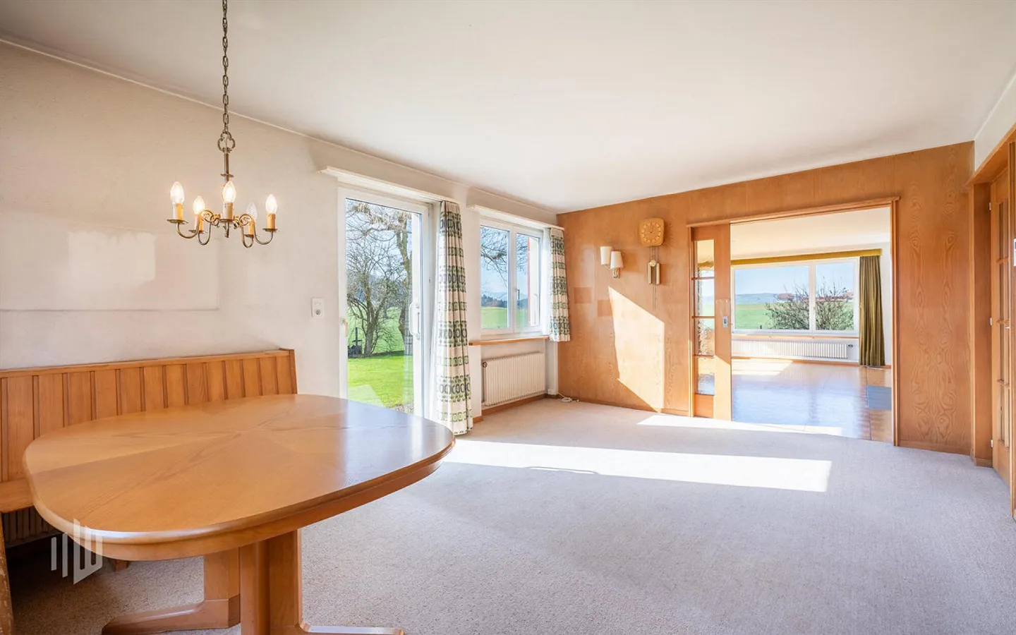 ImmoWyss - Living in Konolfingen with plenty of space, garden and view - Photo 3 of 10