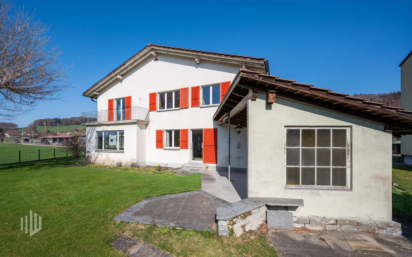 ImmoWyss - Living in Konolfingen with plenty of space, garden and view - Photo 1 of 10