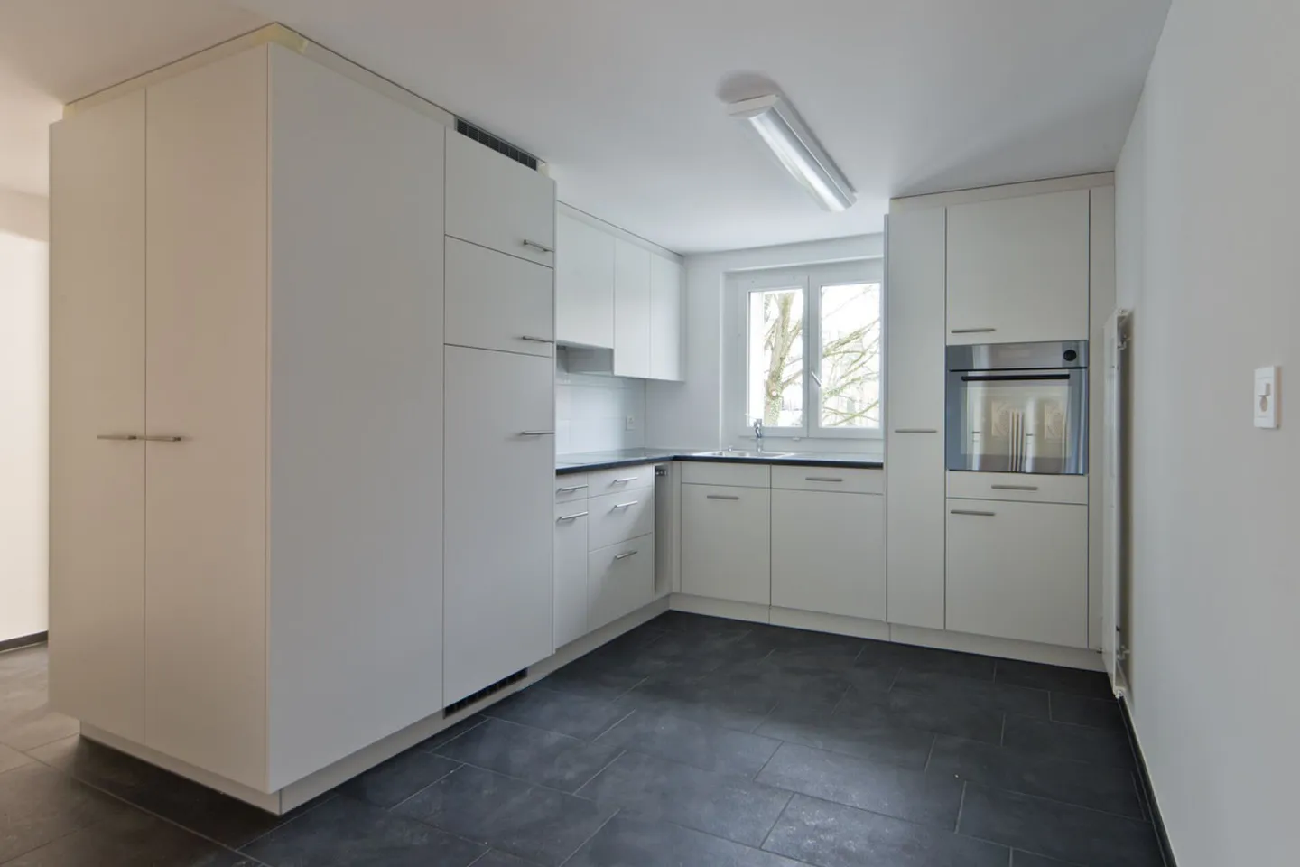 Appartamento 4.5 stanze ristrutturato con grande balcone - Foto 2 di 5