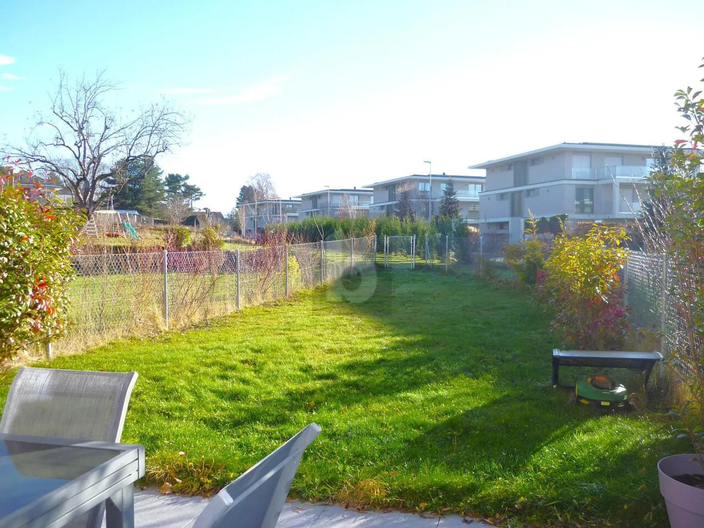 GERÄUMIG, MODERN, IDYLLISCH! - Foto 2 von 6