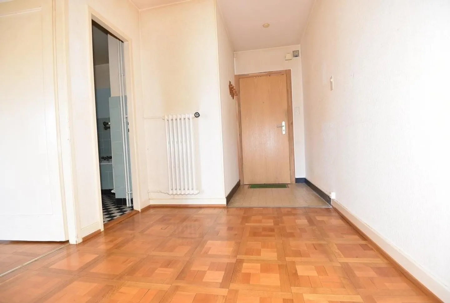 Pretty 2-room apartment on the 2nd floor - Photo 6 of 9