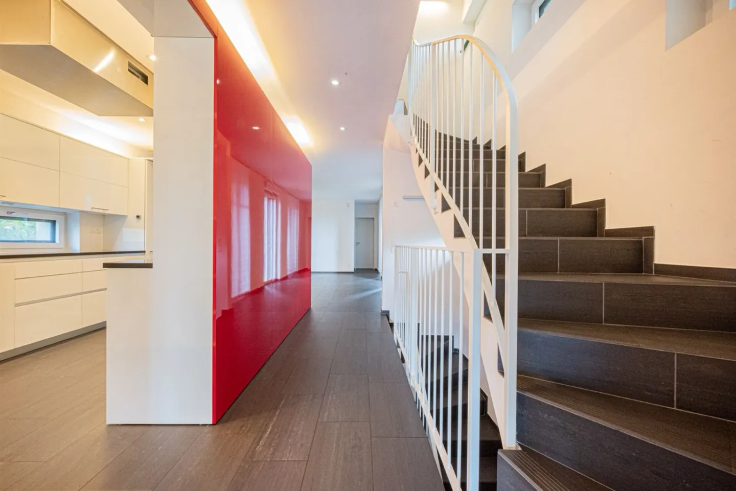 Exclusive Single House with Garden - Photo 6 of 8