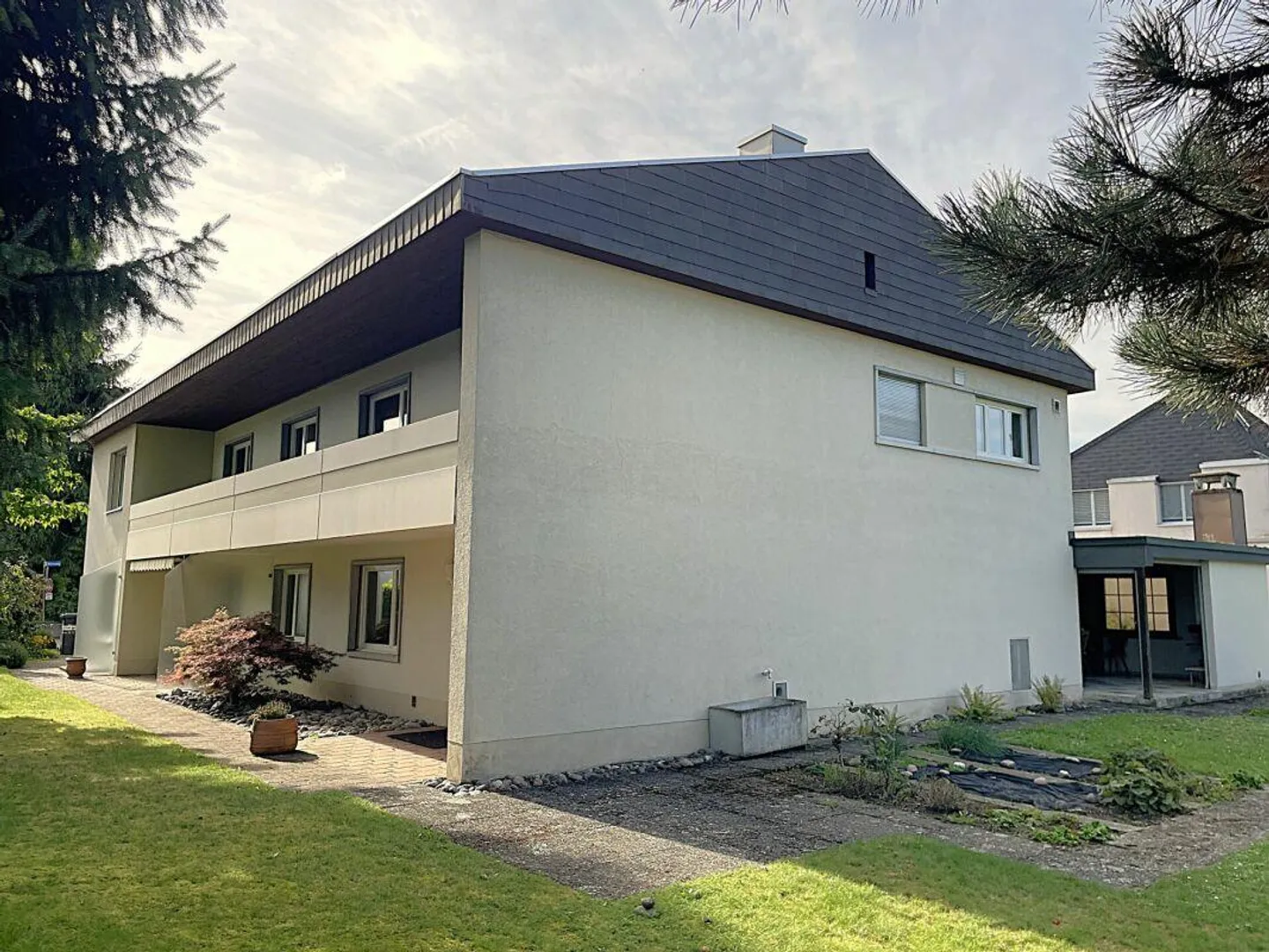 Exciting Residential House in Prime Location - Photo 3 of 19