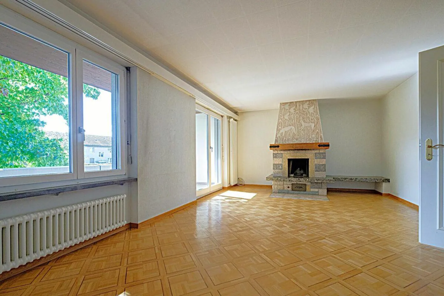 Exciting Residential House in Prime Location - Photo 8 of 19