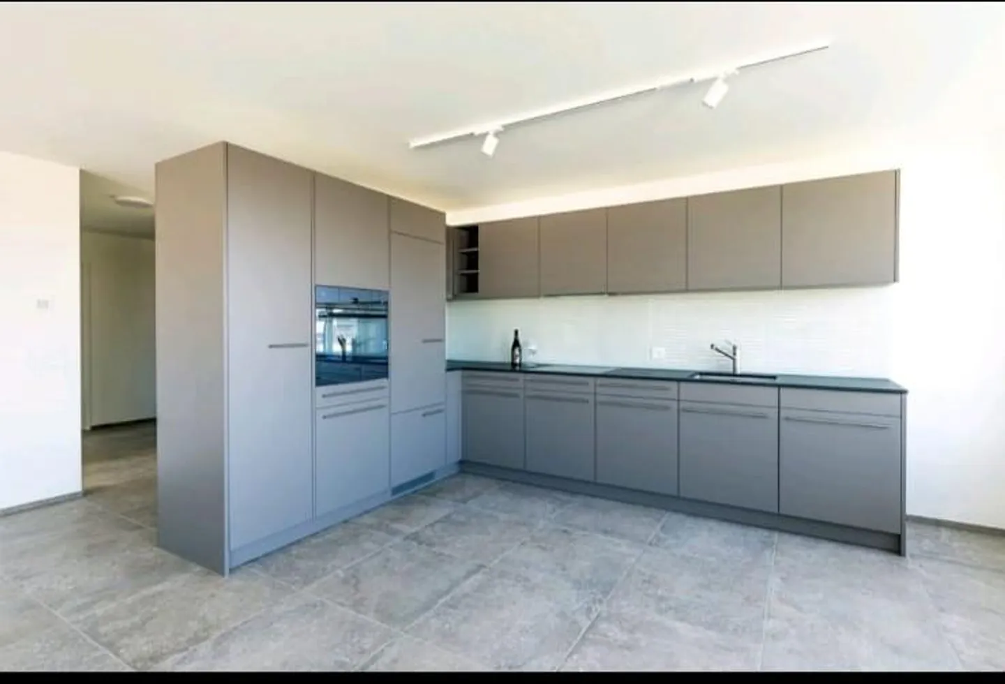 Recherche de locataire : Appartement moderne de 3,5 pièces près de la gare de Dornach - Photo 3 sur 8