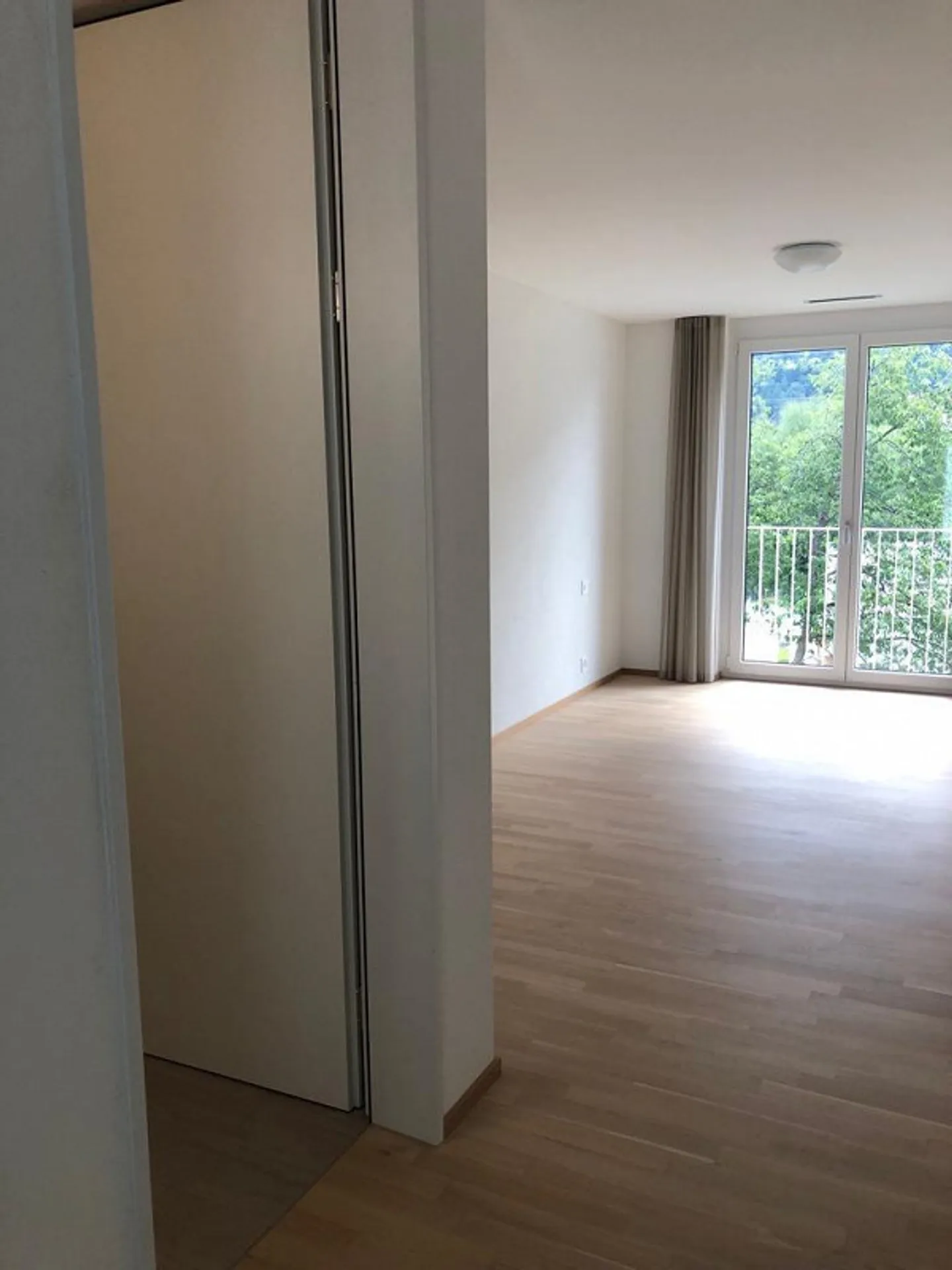 4.5 Room Apartment with Great View in Rhäzüns - Photo 11 of 12