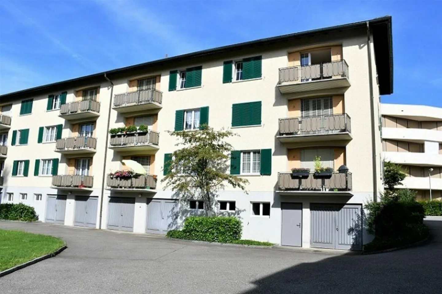 appartement charmant, fraîchement rénové dans un emplacement central à Frauenfeld - Photo 1 sur 8